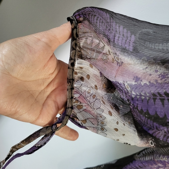 🎁 Free With Any Purchase - Purple, pink and gray top - Picture 4 of 5